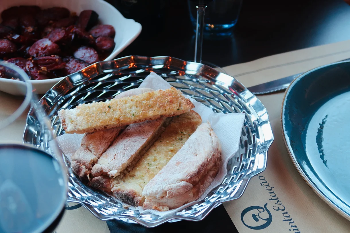 Bolo do Caco with Butter and Garlic